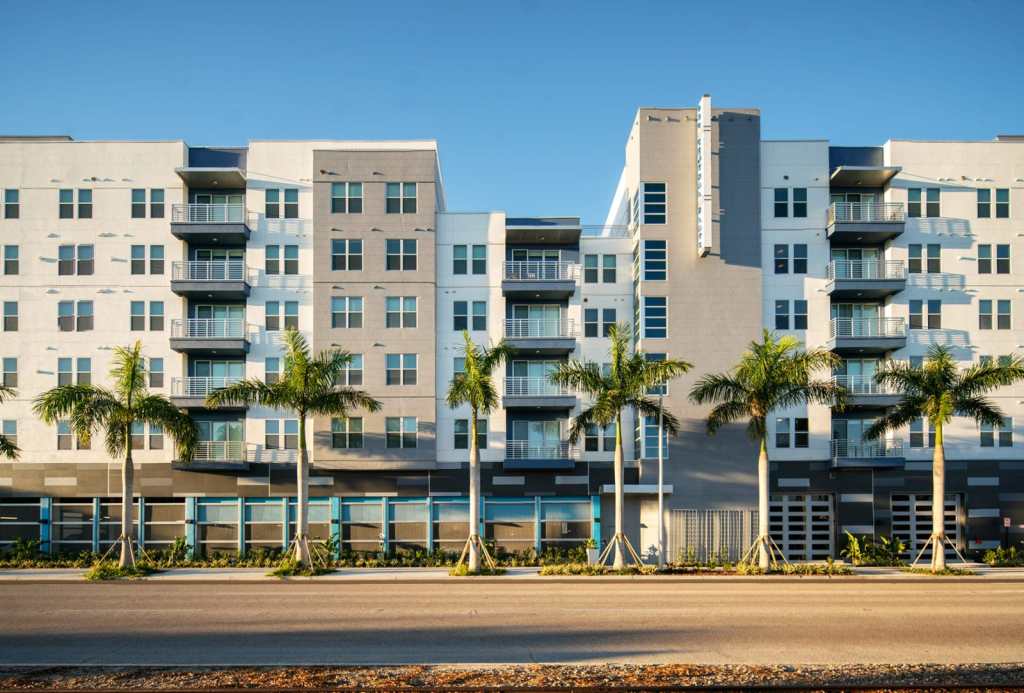 Texas Real Estate Group Acquires Downtown St. Pete’s 930 Central Flats for&nbsp;$81M
