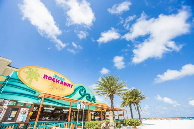 Which Tampa Bay Restaurants are Open or Closed Due to Hurricane Damage?