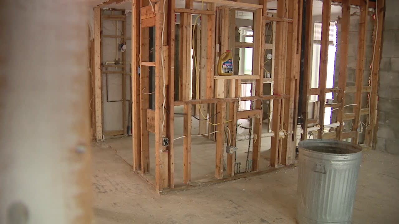 Desperate Floridians Sell Gutted, Storm-Damaged Homes Instead of Rebuilding After Hurricanes Helene, Milton