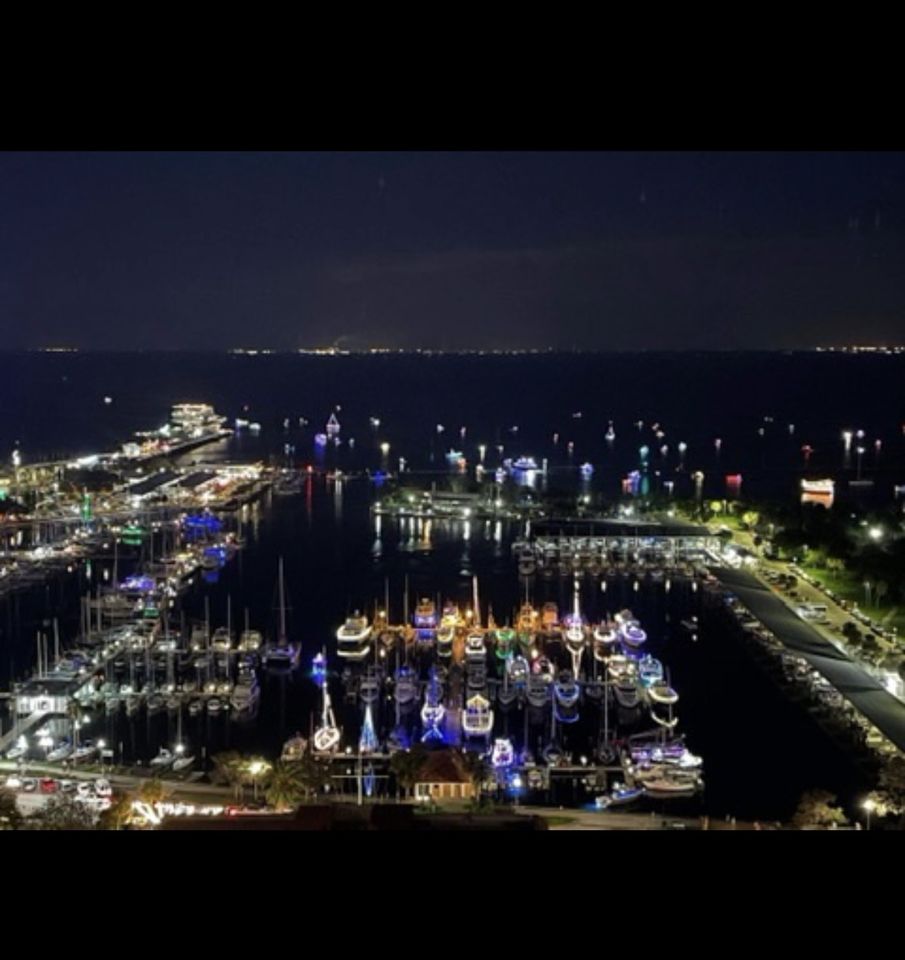 Illuminated Holiday Boat Parade Sails into St. Petersburg