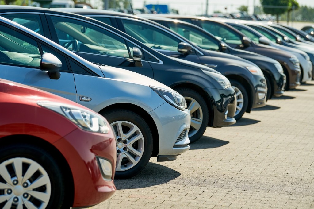 The 10 Best and Worst Times to Buy a Used&nbsp;Car