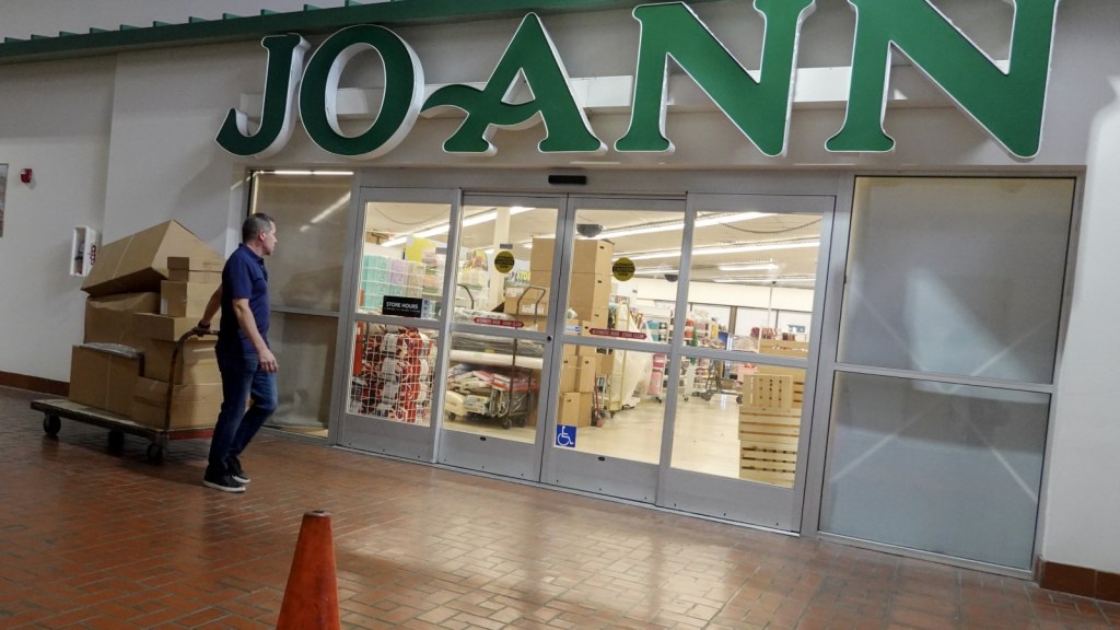 Tampa Bay Retailers Struggle Amid Joann Store&nbsp;Closures