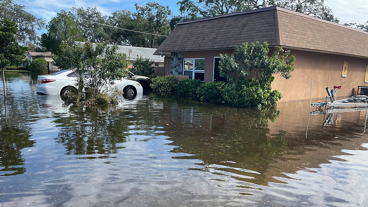 Why Did “Low-Risk” Tampa Bay Areas Flood? Residents Seek Answers from Officials