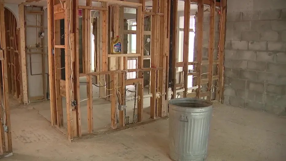 Experts Urge Floridians to Add Financial Documents to Hurricane Prep&nbsp;Kits