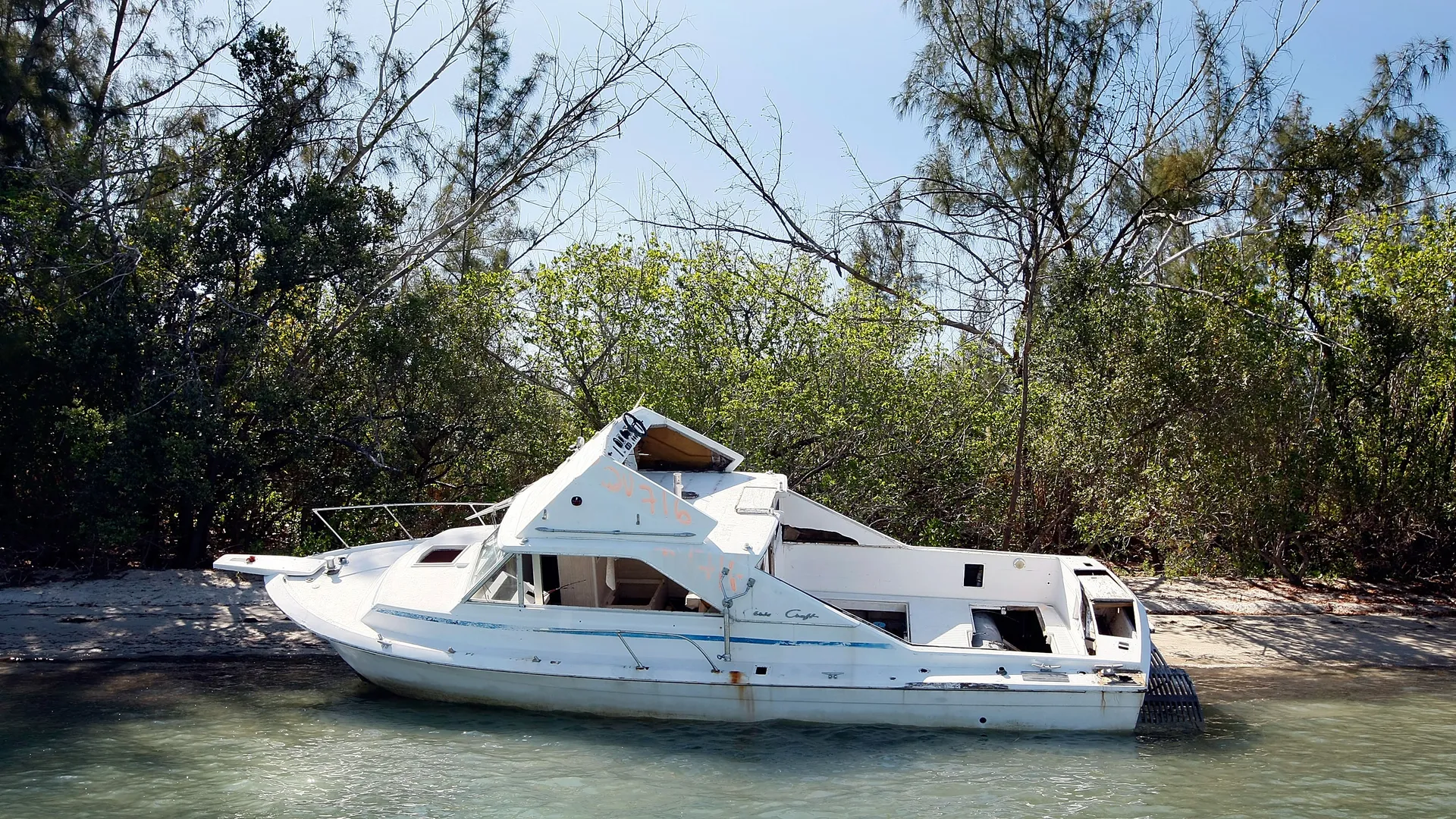 Florida Enacts Tougher Laws to Remove Derelict Boats from State Waterways
