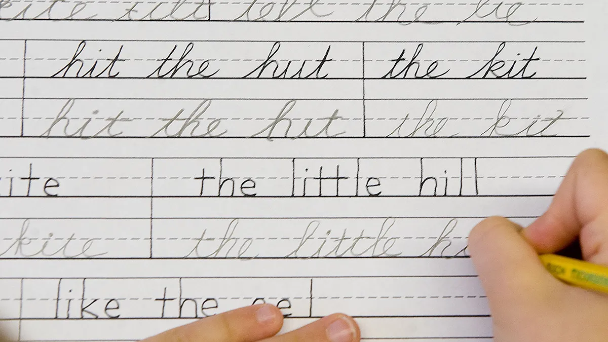 Florida Legislators Propose Mandating Cursive Writing Instruction in Public Schools