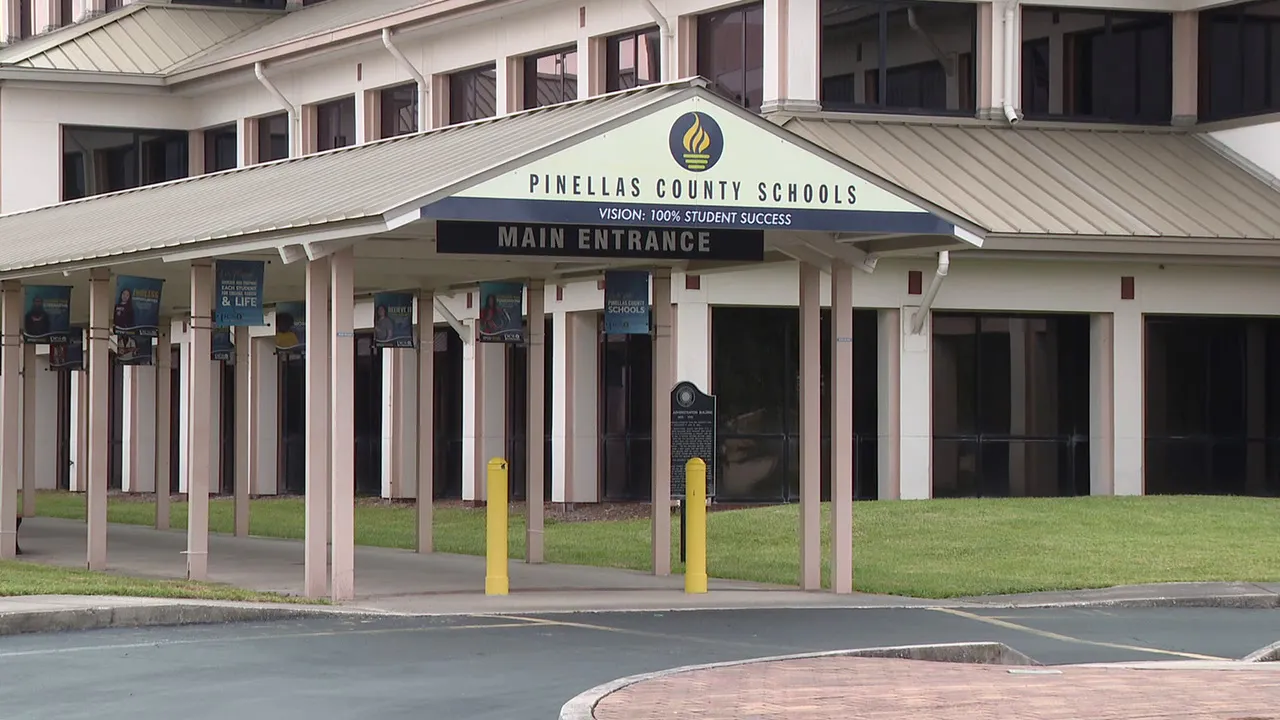 Pinellas Schools Host Community Meeting on Declining Enrollment
