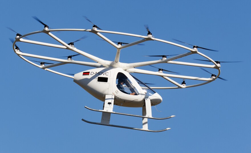 Flying Taxis Could Come to Tampa Bay as USF Leads Statewide Planning&nbsp;Effort